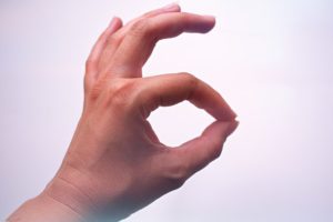 letter F in ASL sign language